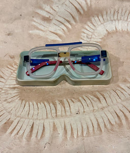 Spectacles tray